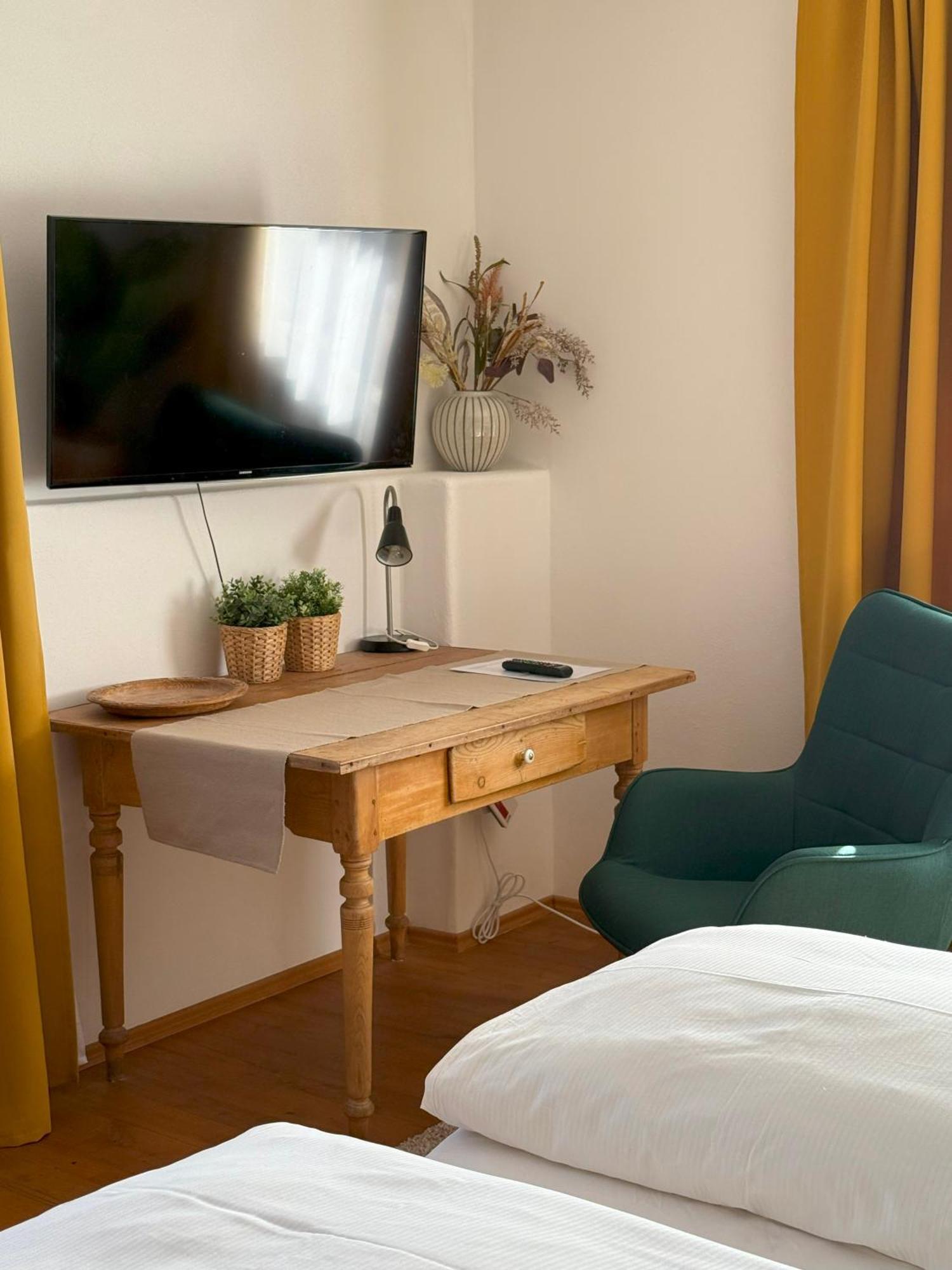 Fe Wo Brunnen - 120 Qm - Ruhige Lage - Viel Natur- Komfortabel - Grosser Balkon Und Garten Μέμμινγκεν Εξωτερικό φωτογραφία