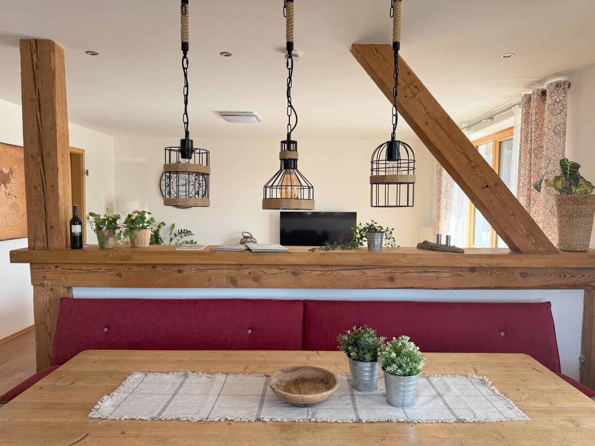 Fe Wo Brunnen - 120 Qm - Ruhige Lage - Viel Natur- Komfortabel - Grosser Balkon Und Garten Μέμμινγκεν Εξωτερικό φωτογραφία