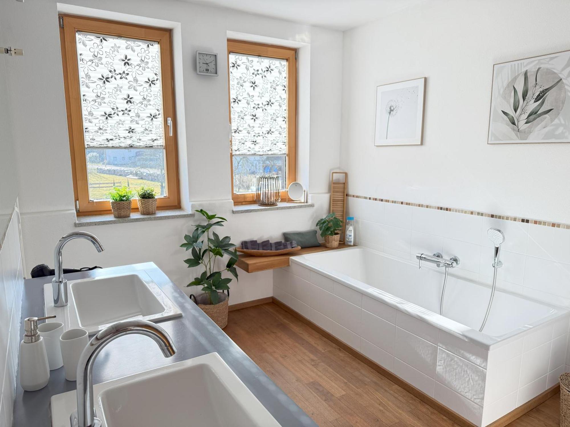 Fe Wo Brunnen - 120 Qm - Ruhige Lage - Viel Natur- Komfortabel - Grosser Balkon Und Garten Μέμμινγκεν Εξωτερικό φωτογραφία